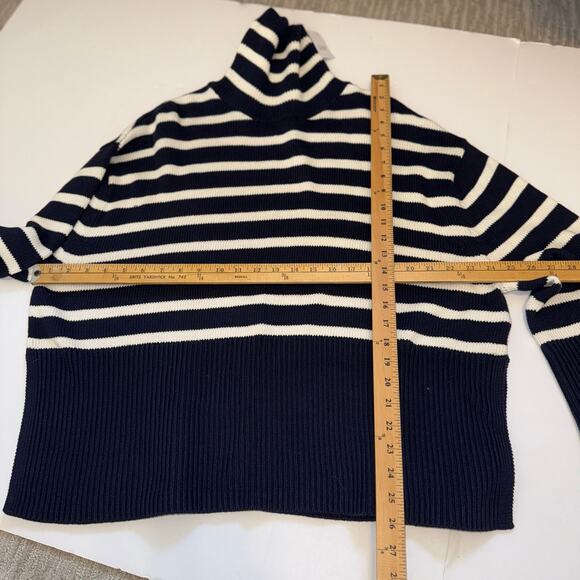 GAP NWT 24/7 Split‑Hem Stripe Turtleneck Sweater Women’s Medium 100% Cotton Navy - Picture 11 of 12